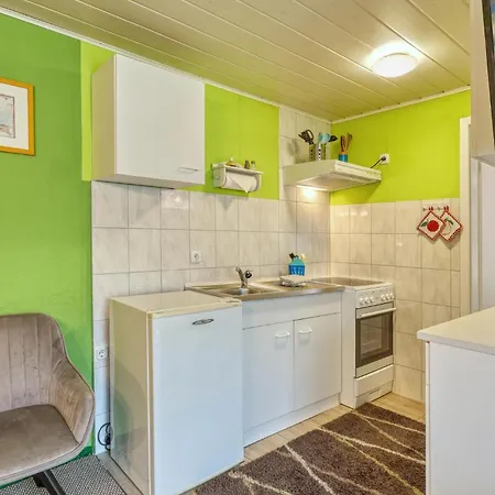 Doppelhaushaelfte Σπίτι διακοπών *