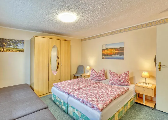 Doppelhaushaelfte Altglobsow