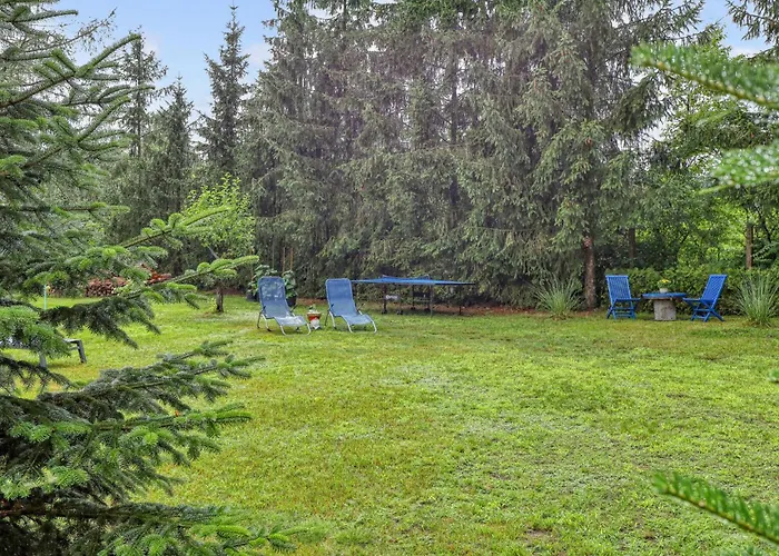 Nyaraló Doppelhaushaelfte